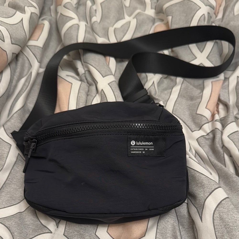 lululemon athletica Black Belt Bag Minimalist Design